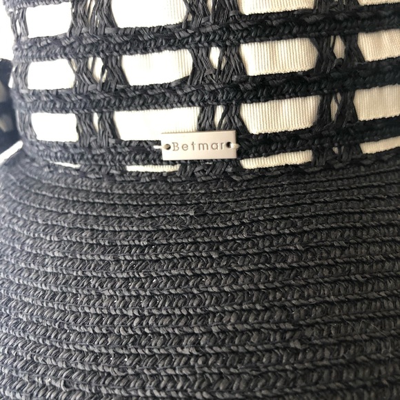 Betmar Black and White Straw Hat Bow main image 4